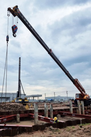 Mobile Crane Service Provider